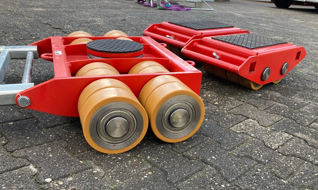 Schwerlastrollen für den innerbetrieblichen Maschinentransport